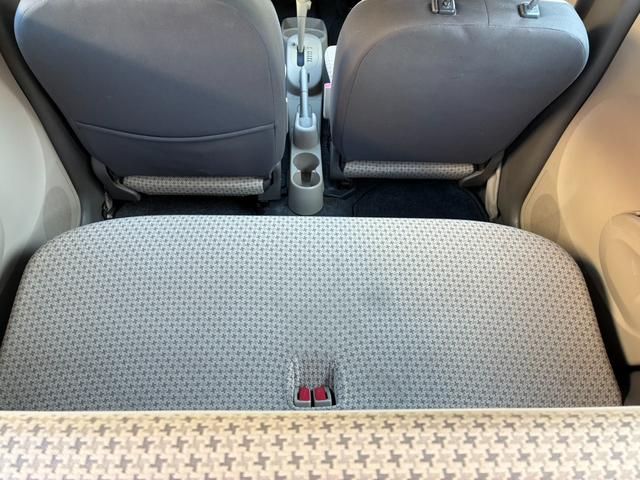 アルト Ｆ　キーレスエントリー　ＡＴ　盗難防止システム　ＣＤ　衝突安全ボディ　エアコン　パワーステアリング　パワーウィンドウ（10枚目）