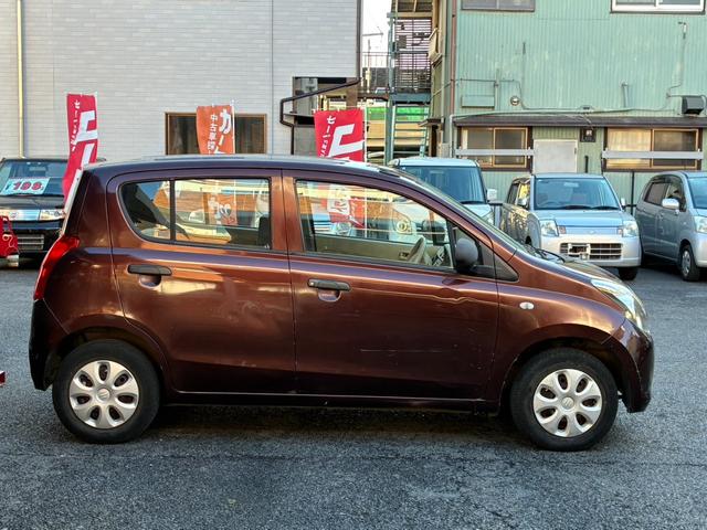 アルト Ｆ　キーレスエントリー　ＡＴ　盗難防止システム　ＣＤ　衝突安全ボディ　エアコン　パワーステアリング　パワーウィンドウ（12枚目）