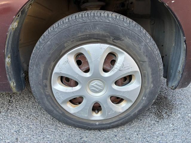 アルト Ｆ　キーレスエントリー　ＡＴ　盗難防止システム　ＣＤ　衝突安全ボディ　エアコン　パワーステアリング　パワーウィンドウ（17枚目）