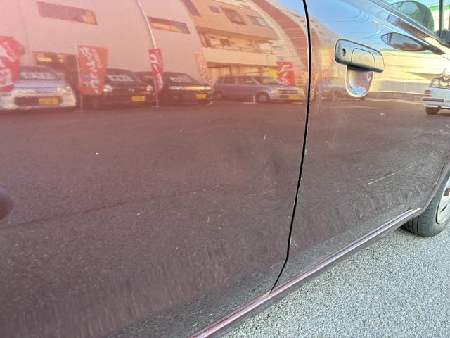 アルト Ｆ　キーレスエントリー　ＡＴ　盗難防止システム　ＣＤ　衝突安全ボディ　エアコン　パワーステアリング　パワーウィンドウ（25枚目）