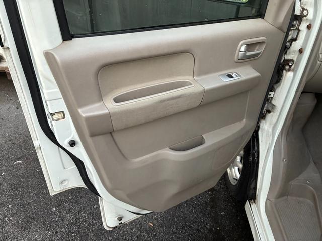 エブリイワゴン ＰＺターボスペシャル　ＥＴＣ　両側電動スライドドア　ナビ　ＴＶ　キーレスエントリー　電動格納ミラー　ＡＴ　盗難防止システム　ＡＢＳ　アルミホイール　衝突安全ボディ　エアコン　パワーステアリング　パワーウィンドウ（25枚目）