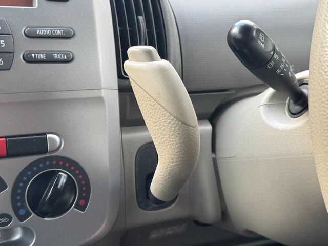 タント Ｘスペシャル　スライドドア　スマートキー　電動格納ミラー　ベンチシート　ＣＶＴ　盗難防止システム　ＡＢＳ　ＣＤ　ミュージックプレイヤー接続可　アルミホイール　衝突安全ボディ　エアコン　パワーステアリング（5枚目）