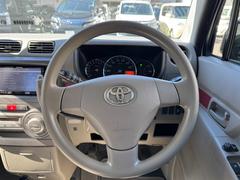 ハンドルの状態が悪いと運転に集中できませんよね。こちらの車、お気軽にお問い合わせください。 3