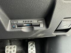 高速走行もスムーズにお支払いが可能な【ＥＴＣ】ご納車までにセットアップを行い、ご納車時にはご利用いただけるようにいたします。 5