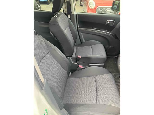 デリカＤ：２ Ｓ　両側電動スライドドア　オートクルーズコントロール　衝突被害軽減システム　アルミホイール　ＨＩＤ　スマートキー　電動格納ミラー　ＣＶＴ　盗難防止システム　衝突安全ボディ　ＡＢＳ　ＥＳＣ　エアコン（32枚目）