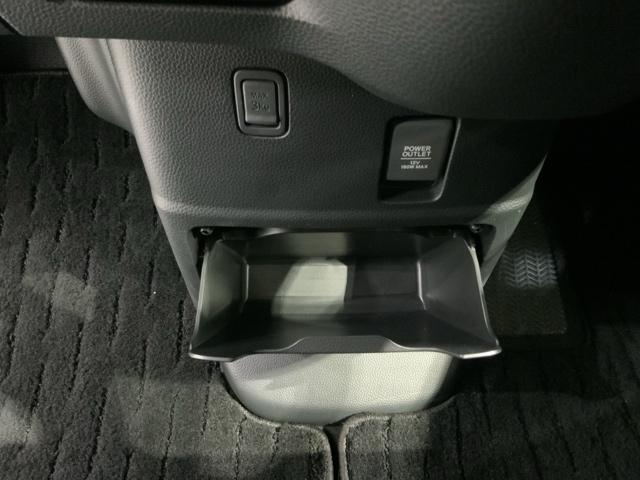 Ｎ－ＢＯＸカスタム Ｌ　ＨＳＥＮＳＩＮＧ最長５年保証ワンオ－ナ－ナビ　両側パワースライドドアー　衝突防止ブレーキ　１オーナ　キーフリー　エアコン　スマ－トキ－　地デジ　カーテンエアバック　ＶＳＡ　記録簿　ナビ・ＴＶ　Ｂカメラ（26枚目）