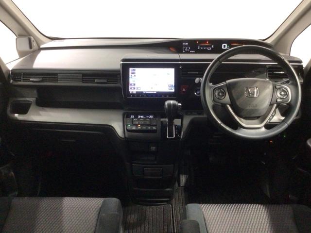 ステップワゴンスパーダ スパーダホンダセンシング　１年保証ワンオ－ナ－ナビＴＶＲカメラ　盗難防止　助手席エアバッグ　ワンオーナ－　Ｗパワスラ　記録簿有　リアオートエアコン　地デジ　サイドエアバッグ　ＬＥＤライト　横滑り防止システム　オートエアコン（8枚目）
