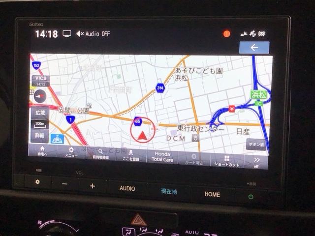 フィット ｅ：ＨＥＶホームブラックスタイル　ＨＳＥＮＳＩＮＧ新車保証試乗車ワンオーナー　Ｂカメラ　１オーナー　ＬＥＤライト　サイドＳＲＳ　オートクルーズコントロール　フルオートエアコン　ＶＳＡ　スマ－トキ－　衝突軽減　ＥＴＣ　ＵＳＢ接続　ＡＢＳ（6枚目）