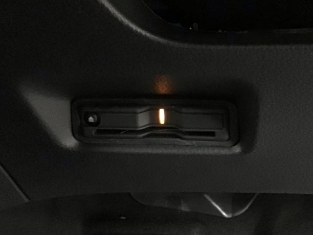 フィット ｅ：ＨＥＶホームブラックスタイル　ＨＳＥＮＳＩＮＧ新車保証試乗車ワンオーナー　Ｂカメラ　１オーナー　ＬＥＤライト　サイドＳＲＳ　オートクルーズコントロール　フルオートエアコン　ＶＳＡ　スマ－トキ－　衝突軽減　ＥＴＣ　ＵＳＢ接続　ＡＢＳ（12枚目）