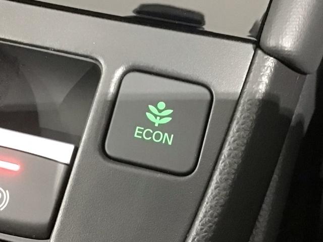 フィット ｅ：ＨＥＶホームブラックスタイル　ＨＳＥＮＳＩＮＧ新車保証試乗車ワンオーナー　Ｂカメラ　１オーナー　ＬＥＤライト　サイドＳＲＳ　オートクルーズコントロール　フルオートエアコン　ＶＳＡ　スマ－トキ－　衝突軽減　ＥＴＣ　ＵＳＢ接続　ＡＢＳ（15枚目）