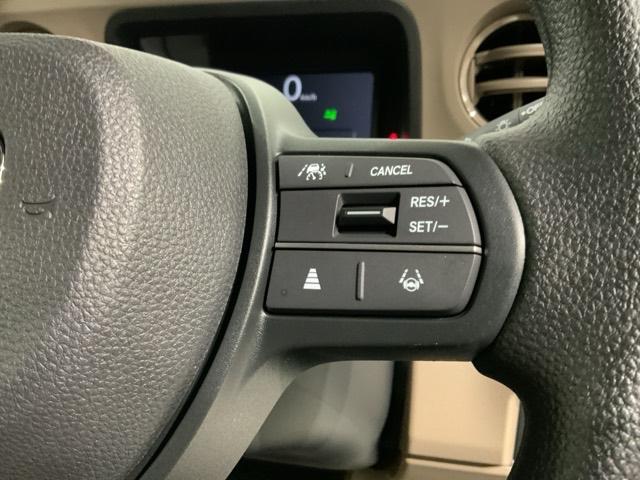 N-BOXジョイ ベースグレード HSENSING 2ト-ン 新車保証 試乗車 踏み間違い防止装置 Bカメラ 横滑り防止機能 LEDランプ 点検記録簿 クルーズコントロール パワーウィンドウ 前席シートヒーター スマートキー キーレス(11枚目)