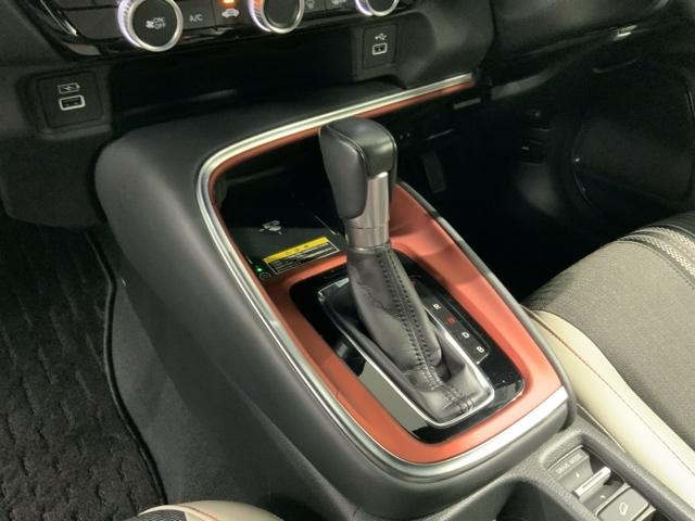 ヴェゼル ｅ：ＨＥＶＰＬａＹ　ＨＳＥＮＳＩＮＧ　２ト－ン　最長５年保証　ＥＴＣ　衝突被害軽減ブレーキ　カーテンエアバッグ　盗難防止装置　ＡＢＳ　ＥＳＣ　１オーナー　フルオートエアコン　リアカメラ　シートヒータ　エアバッグ　記録簿（26枚目）