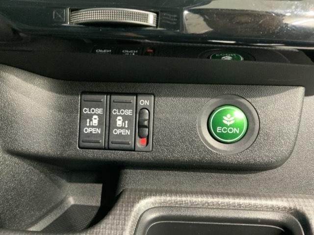 ステップワゴンスパーダ スパーダホンダセンシング 最長5年保証ワンオ-ナ-ナビTV 盗難防止 助手席エアバッグ ワンオーナ- Wパワスラ 記録簿有 リアオートエアコン 地デジ LEDライト 横滑り防止システム オートエアコン リアカメラ ナビ&TV(14枚目)