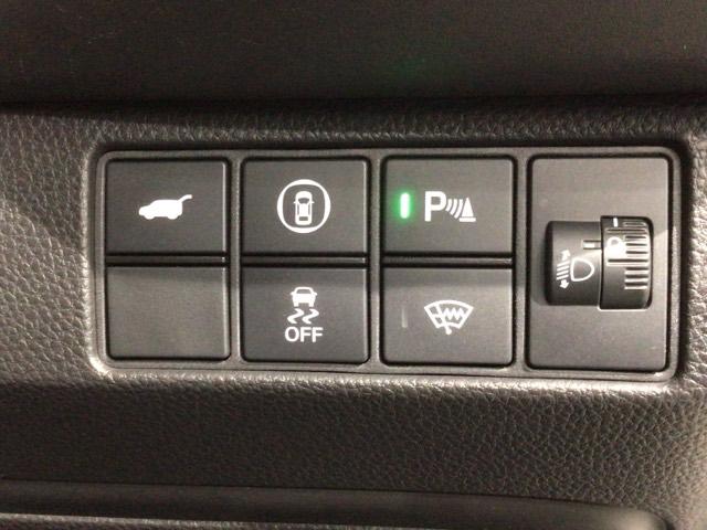 ヴェゼル e:HEVPLaY HSENSING最長5年保証ワンオ-ナ- 衝突被害軽減ブレーキ カーテンエアバッグ 盗難防止装置 ABS ESC 1オーナー フルオートエアコン リアカメラ シートヒータ エアバッグ ETC ドラレコ(14枚目)