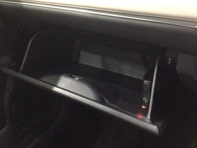 ヴェゼル e:HEVPLaY HSENSING最長5年保証ワンオ-ナ- 衝突被害軽減ブレーキ カーテンエアバッグ 盗難防止装置 ABS ESC 1オーナー フルオートエアコン リアカメラ シートヒータ エアバッグ ETC ドラレコ(26枚目)