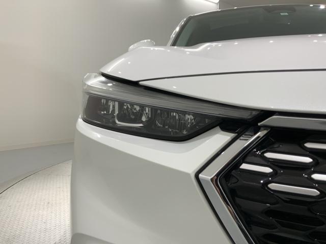 ヴェゼル ｅ：ＨＥＶＺ　Ｈ　ＳＥＮＳＩＮＧ　最長５年保証　ワンオ－ナ－　純正ナビ　ＴＶ　Ｒカメラ　ＢＴオ－ディオ　ＥＴＣ　ＬＥＤライト　ＶＳＡ　シ－トヒ－タ－　クルコン　アルミ　スマ－トキ－　盗難防止装置　整備記録簿　ＡＡＣ（8枚目）