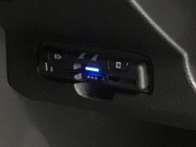 Ｎ－ＯＮＥ プレミアム　Ｈ　ＳＥＮＳＩＮＧ　最長５年保証　ワンオ－ナ－　ナビＶＸＭ－２１４ＶＦＩ　ＴＶ　Ｒカメラ　ＣＤ録音　ＢＴオ－ディオ　ＤＶＤ　シ－トヒ－タ－　ＥＴＣ　ＬＥＤライト　ＶＳＡ　クルコン　アルミ　スマ－トキ－（12枚目）