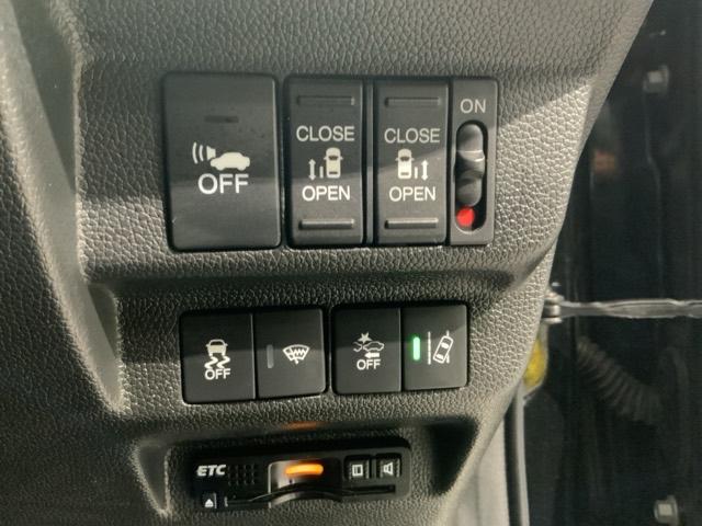 フリードハイブリッド ハイブリッド・EX H SENSING 1年保証 ナビTV Rカメラ CD録音 BTオ-ディオ DVD Rモニタ- ETC LEDライト 両側電動ドア VSAクルコン アルミ スマ-トキ- スペアキ- 盗難防止装置AAC(14枚目)