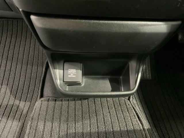 フリードハイブリッド ハイブリッド・EX H SENSING 1年保証 ナビTV Rカメラ CD録音 BTオ-ディオ DVD Rモニタ- ETC LEDライト 両側電動ドア VSAクルコン アルミ スマ-トキ- スペアキ- 盗難防止装置AAC(30枚目)