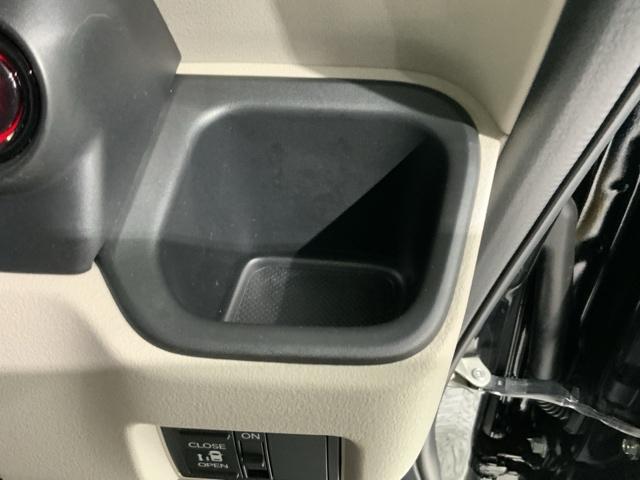 N-BOX ベースグレード H SENSING 新車保証 試乗車 ワンオ-ナ- ナビLXU-242NBI TV Rカメラ CD録音 BTオ-ディオ DVD シ-トヒ-タ-ETC LEDライト VSA クルコン スマ-トキ-AAC(29枚目)
