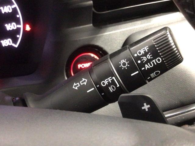 ヴェゼル ｅ：ＨＥＶＺ　Ｈ　ＳＥＮＳＩＮＧ　最長５年保証　ワンオ－ナ－　純正ナビ　ＴＶ　Ｒカメラ　マルチビュ－　ＢＴオ－ディオ　ＥＴＣ　ＬＥＤライト　ＶＳＡ　シ－トヒ－タ－　クルコン　アルミ　スマ－トキ－　盗難防止装置（12枚目）