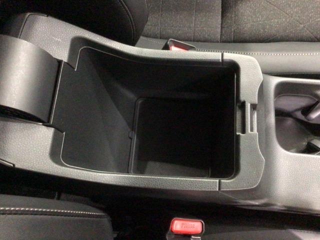 ヴェゼル ｅ：ＨＥＶＺ　Ｈ　ＳＥＮＳＩＮＧ　最長５年保証　ワンオ－ナ－　純正ナビ　ＴＶ　Ｒカメラ　マルチビュ－　ＢＴオ－ディオ　ＥＴＣ　ＬＥＤライト　ＶＳＡ　シ－トヒ－タ－　クルコン　アルミ　スマ－トキ－　盗難防止装置（27枚目）