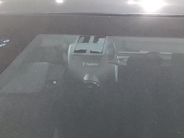 ヴェゼル ｅ：ＨＥＶＺ　Ｈ　ＳＥＮＳＩＮＧ　最長５年保証　ワンオ－ナ－　ナビＶＸＭ－２１５ＶＦＥｉ　ＴＶ　Ｒカメラ　ＢＴオ－ディオ　ＤＶＤドラレコ　ＥＴＣ　ＬＥＤライト　ＶＳＡ　シ－トヒ－タ－　クルコン　アルミ　スマ－トキ－（13枚目）