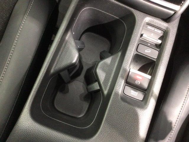 ヴェゼル ｅ：ＨＥＶＺ　Ｈ　ＳＥＮＳＩＮＧ　最長５年保証　ワンオ－ナ－　ナビＶＸＭ－２１５ＶＦＥｉ　ＴＶ　Ｒカメラ　ＢＴオ－ディオ　ＤＶＤドラレコ　ＥＴＣ　ＬＥＤライト　ＶＳＡ　シ－トヒ－タ－　クルコン　アルミ　スマ－トキ－（25枚目）