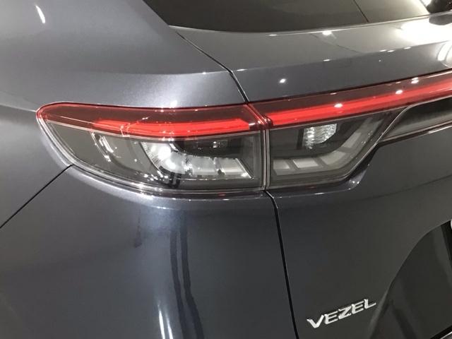 ヴェゼル ｅ：ＨＥＶＺ　Ｈ　ＳＥＮＳＩＮＧ　最長５年保証　ワンオ－ナ－　ナビＶＸＭ－２１５ＶＦＥｉ　ＴＶ　Ｒカメラ　ＢＴオ－ディオ　ＤＶＤドラレコ　ＥＴＣ　ＬＥＤライト　ＶＳＡ　シ－トヒ－タ－　クルコン　アルミ　スマ－トキ－（45枚目）