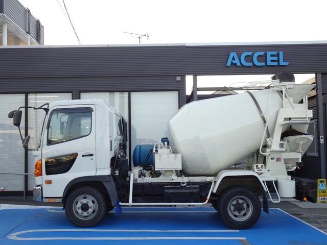 レンジャー 日野 カヤバミキサー車 ドラム容量3 2立米 最大混合容量1 6立米 kyb mr1640 積載3 730kg 水タンク 原動機j07e dターボ 210馬力 6mt 3ペダル 車両総重量7 970kg 静岡県 カヤバミキサー車 ドラム容量3 2立米 レンジャー 日野 カヤバミキサー車 ドラム容量3 2立米 最大混合容量1 6立米 kyb mr1640 積載3 730kg 水タンク 原動機j07e dターボ 210馬力 6mt 3ペダル 車両総重量7 970kg 静岡県 カヤバミキサー車 ドラム容量3 2立米