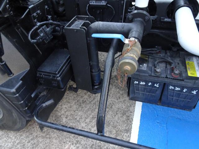 散水車 4t 4kL 新明和 LSE40-4F サブエンジン式 前方圧力・後方重力散水 放水ノズル・ホース付き 150馬力 5MT・3ペダル 水4,000L 散水・吸水作動確認済み NOx・PM適合(30枚目)