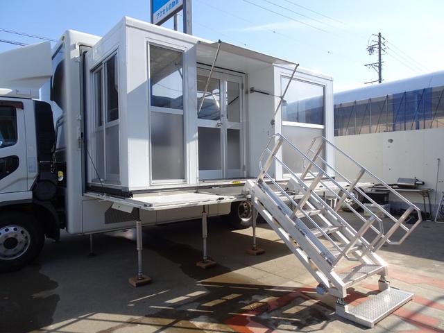 左拡幅車 デンヨーディーゼル発電機搭載 元8ナンバー広報車登録 一時抹消中 キッチンカー 移動販売車 イベントカー キャンピング ベース車 6MT 常時バックカメラ アルミ 風防 NOx・PM適合(7枚目)