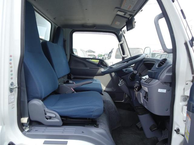 キャンター 　元電源車登録　発電機搭載無し　ベース車　左右サイドドア／リアドア　バックカメラ　社外ナビＴＶ　デュオニック　ディーゼルターボ　実走行１万ｋｍ　風防　ＮＯｘ・ＰＭ適合（46枚目）