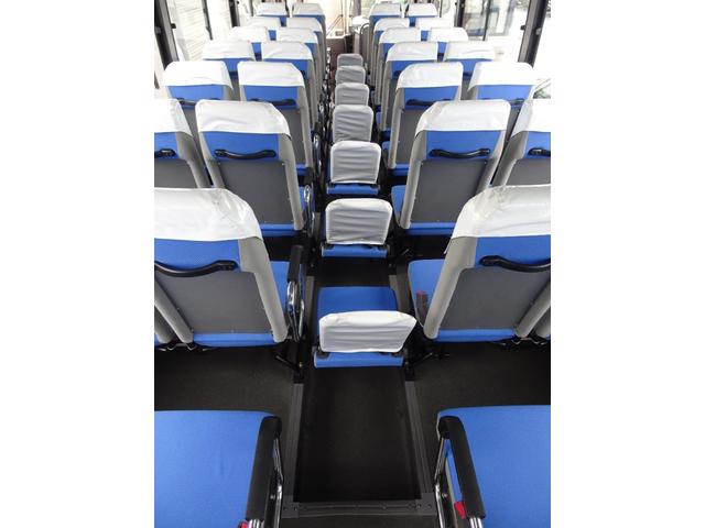 　ガーラミオ　Ｍ－Ｉ　中型送迎バス　立席５１人乗り　座席４５人乗り　９列シート　６速ＡＭＴ　自動折戸ドア　常時バックカメラ　ＧＡＬＡｍｉｏ　ジェイバス　統合車種メルファ　型式２ＤＧ－ＲＲ２ＡＪＤＪ(64枚目)
