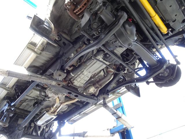 ランドクルーザー７０ バン　ＧＲＪ７６Ｋ　５ＭＴ　オプション前後デフロック　１ＧＲエンジン　ガナドールマフラー　アウトバックルーフコンソール　ヘッドライトカバー　フォグランプ　再販ランクル７０　ランクル７６　バン　１ナンバー（73枚目）
