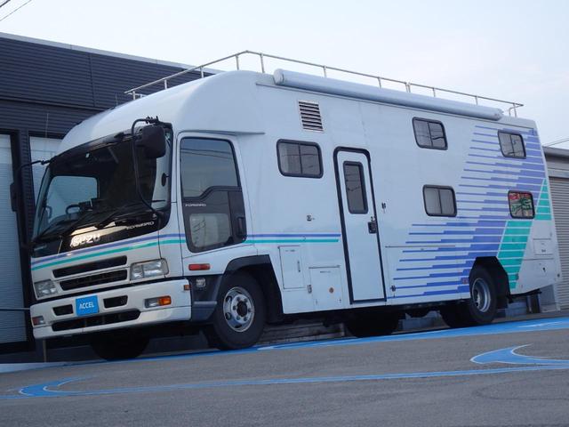 フォワード 　キャンピング車登録　８ナンバー　ウォークスルー　スムーサーシフト　２ＷＤ　ガソリン発電機２台搭載　４点アウトリガー　ソファーベット付き　ＮＯｘ・ＰＭ適合　実走行　キャンピングカー　ＧＶＷ８ｔ未満（15枚目）