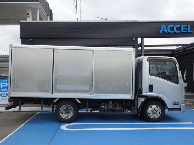 エルフトラック 　積載３ｔ　ボトルカー　須河車体製　スガワ　左右スライドドア６室　スムーサーシフト　４ＪＪ１エンジン　ディーゼルターボ　１ナンバー　　２人乗り　常時バックカメラ　ＮＯｘ・ＰＭ適合（11枚目）
