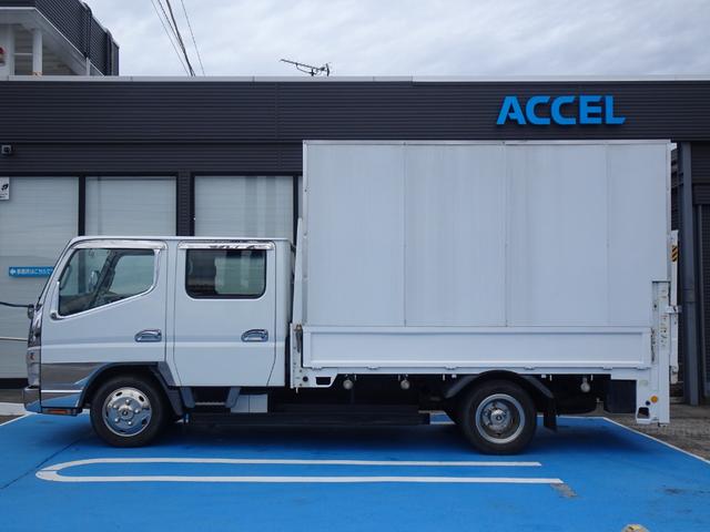 キャンター 　積載２ｔ　ダブルキャブ　６人乗り　５ＭＴ　新明和　垂直パワーゲート　ＰＧ　昇降能力８００ｋｇ　荷台長３１２幅１６９高１９９　原動機４Ｍ４２　ディーゼルターボ　ＮＯｘ・ＰＭ適合（9枚目）