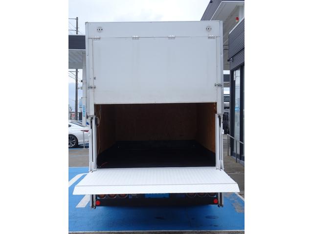 キャンター 　積載２ｔ　ダブルキャブ　６人乗り　５ＭＴ　新明和　垂直パワーゲート　ＰＧ　昇降能力８００ｋｇ　荷台長３１２幅１６９高１９９　原動機４Ｍ４２　ディーゼルターボ　ＮＯｘ・ＰＭ適合（12枚目）