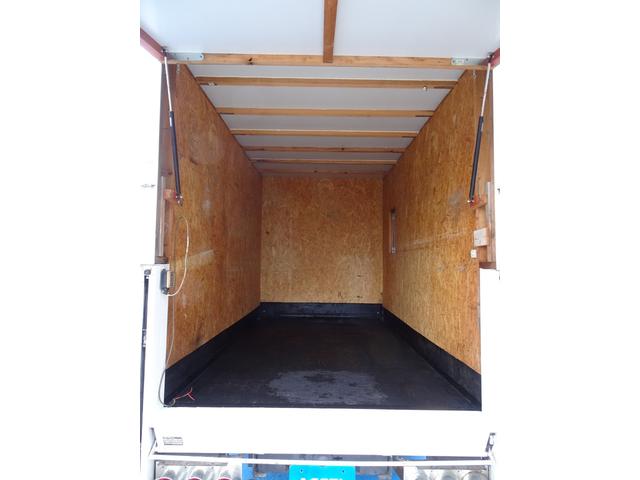 キャンター 　積載２ｔ　ダブルキャブ　６人乗り　５ＭＴ　新明和　垂直パワーゲート　ＰＧ　昇降能力８００ｋｇ　荷台長３１２幅１６９高１９９　原動機４Ｍ４２　ディーゼルターボ　ＮＯｘ・ＰＭ適合（30枚目）