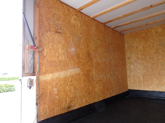 キャンター 　積載２ｔ　ダブルキャブ　６人乗り　５ＭＴ　新明和　垂直パワーゲート　ＰＧ　昇降能力８００ｋｇ　荷台長３１２幅１６９高１９９　原動機４Ｍ４２　ディーゼルターボ　ＮＯｘ・ＰＭ適合（31枚目）