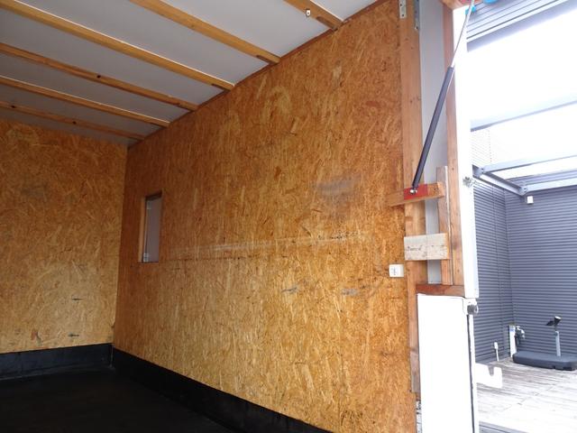 キャンター 　積載２ｔ　ダブルキャブ　６人乗り　５ＭＴ　新明和　垂直パワーゲート　ＰＧ　昇降能力８００ｋｇ　荷台長３１２幅１６９高１９９　原動機４Ｍ４２　ディーゼルターボ　ＮＯｘ・ＰＭ適合（32枚目）