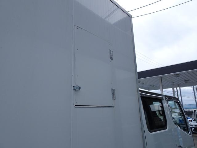 キャンター 　積載２ｔ　ダブルキャブ　６人乗り　５ＭＴ　新明和　垂直パワーゲート　ＰＧ　昇降能力８００ｋｇ　荷台長３１２幅１６９高１９９　原動機４Ｍ４２　ディーゼルターボ　ＮＯｘ・ＰＭ適合（37枚目）