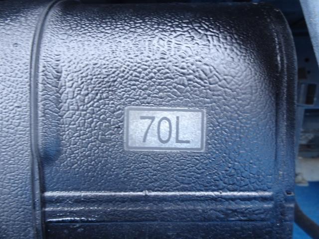 キャンター 　積載２ｔ　ダブルキャブ　６人乗り　５ＭＴ　新明和　垂直パワーゲート　ＰＧ　昇降能力８００ｋｇ　荷台長３１２幅１６９高１９９　原動機４Ｍ４２　ディーゼルターボ　ＮＯｘ・ＰＭ適合（65枚目）