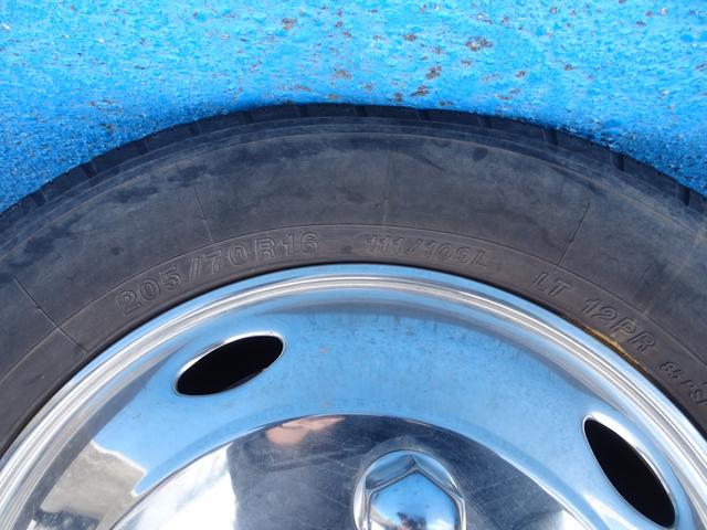 キャンター 　積載２ｔ　ダブルキャブ　６人乗り　５ＭＴ　新明和　垂直パワーゲート　ＰＧ　昇降能力８００ｋｇ　荷台長３１２幅１６９高１９９　原動機４Ｍ４２　ディーゼルターボ　ＮＯｘ・ＰＭ適合（68枚目）