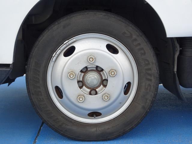 アトラストラック ＷキャブロングフルＳローＤＸ　ダブルキャブ　積載１．７５ｔ　１ナンバー　車両総重量５ｔ未満　６ＭＴ　６人　荷台寸法　長３３４　幅１７９　あおり高３６　ディーゼルターボ　ＮＯｘ・ＰＭ適合車（20枚目）