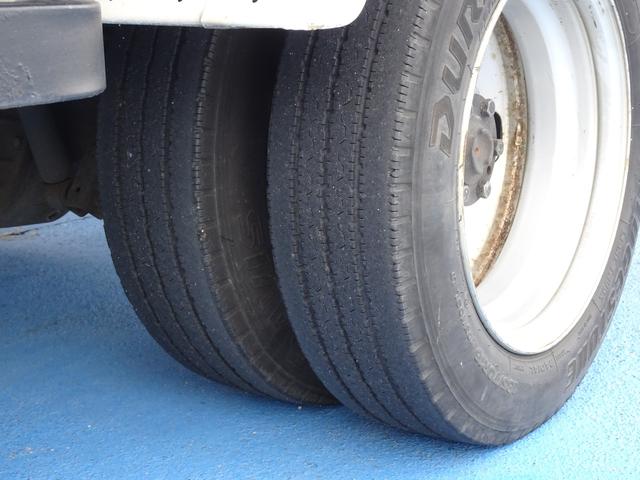 アトラストラック ＷキャブロングフルＳローＤＸ　ダブルキャブ　積載１．７５ｔ　１ナンバー　車両総重量５ｔ未満　６ＭＴ　６人　荷台寸法　長３３４　幅１７９　あおり高３６　ディーゼルターボ　ＮＯｘ・ＰＭ適合車（24枚目）