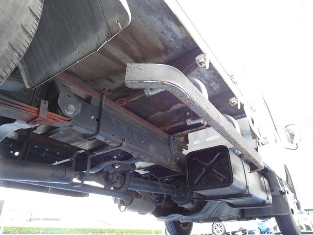 アトラストラック ＷキャブロングフルＳローＤＸ　ダブルキャブ　積載１．７５ｔ　１ナンバー　車両総重量５ｔ未満　６ＭＴ　６人　荷台寸法　長３３４　幅１７９　あおり高３６　ディーゼルターボ　ＮＯｘ・ＰＭ適合車（37枚目）