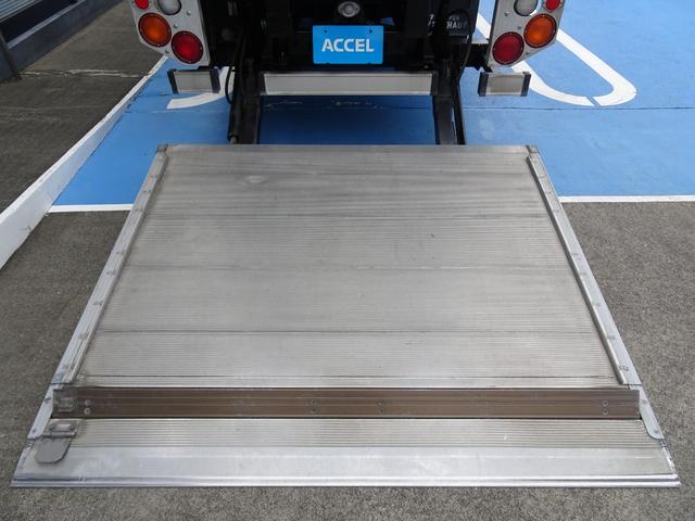 キャンター 　積載２ｔ　アルミバン　跳ね上げ　パワーゲート　ＰＧ　昇降能力１０００ｋｇ　日本フルハーフ　５ＭＴ　荷台寸法　長４６０　幅１７７　高１９５（4枚目）