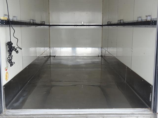 キャンター 　積載２ｔ　アルミバン　跳ね上げ　パワーゲート　ＰＧ　昇降能力１０００ｋｇ　日本フルハーフ　５ＭＴ　荷台寸法　長４６０　幅１７７　高１９５（24枚目）